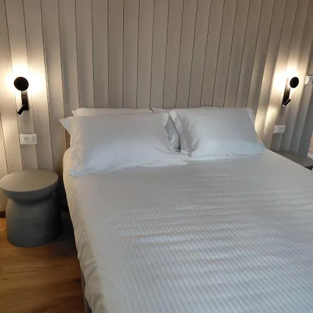 Апартаменти Urban Nest Chania